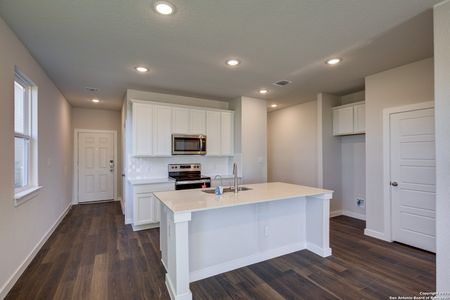 New construction Single-Family house 4231 Danforth Street, New Braunfels, TX 78130 Fresno - 1521- photo 13 13