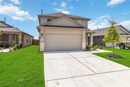 New construction Single-Family house 727 Aster Pl, Bastrop, TX 78602 - photo 1 1