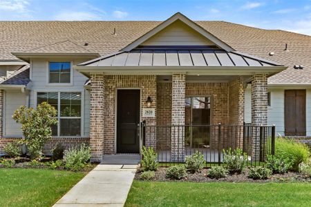 New construction Townhouse house 614 Tall Grass Trail, Wylie, TX 75098 Dublin- photo 0