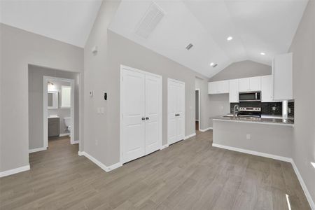 New construction Single-Family house 14998 Indian Hill Trail, Willis, TX 77378 - photo 6 6