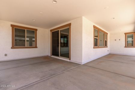 New construction Single-Family house 13988 W Mariposa Grande, Surprise, AZ 85387 Plan 55-RMRV2- photo 40 40