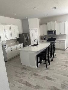 New construction Single-Family house 11134 Youngquist Drive, Mont Belvieu, TX 77535 - photo 4 4