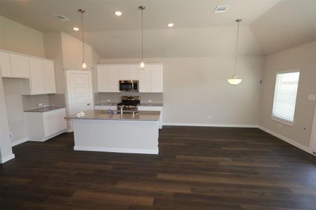 New construction Single-Family house 3011 Middleton Drive, Rosenberg, TX 77471 Barbosa - Smart Series- photo 8 8