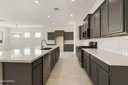 New construction Single-Family house 5533 N 193Rd Avenue, Litchfield Park, AZ 85340 Plan 2617- photo 8 8