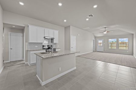 New construction Single-Family house 1315 Moby Drive, New Braunfels, TX 78130 - photo