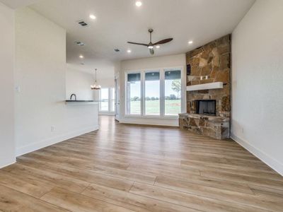 New construction Single-Family house 300 County Road 3141, Decatur, TX 76234 - photo 7 7
