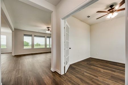New construction Single-Family house 240 Big Bend Trail, Valley View, TX 76272 Cibolo- photo 6 6