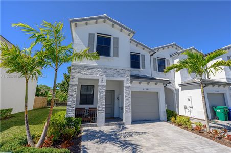 New construction Townhouse house 28586 Sw 134Th Ct, Unit 28586, Homestead, FL 33033 - photo 0 0