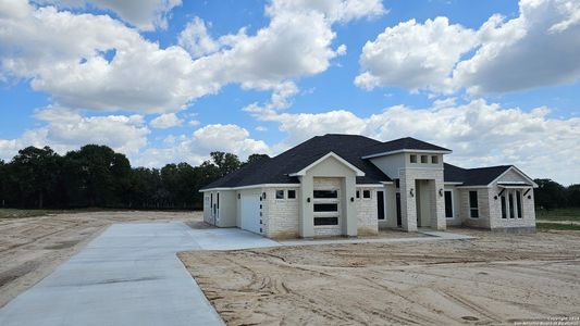 New construction Single-Family house 124 Hondo Ridge, La Vernia, TX 78121 - photo 16 16