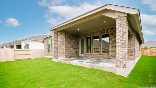 New construction Single-Family house 1809 Luna Street, New Braunfels, TX 78132 Design 2545W- photo 26 26