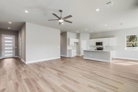 New construction Single-Family house 3705 Rock Terrace Drive, Lago Vista, TX 78645 Bluebonnet- photo 20 20