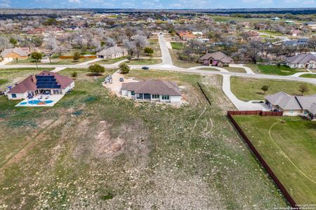 New construction Single-Family house 108 Abrego Trail Dr, Floresville, TX 78114 - photo 13 13