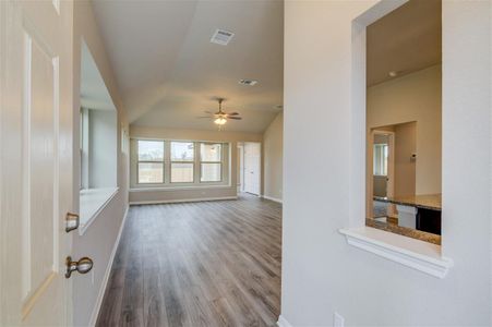 New construction Single-Family house 8169 Daisy Cutter Crossing, Georgetown, TX 78626 - photo 7 7