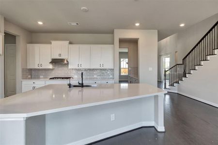 New construction Single-Family house 3110 Silver Falls Lane, League City, TX 77573 - photo 5 5