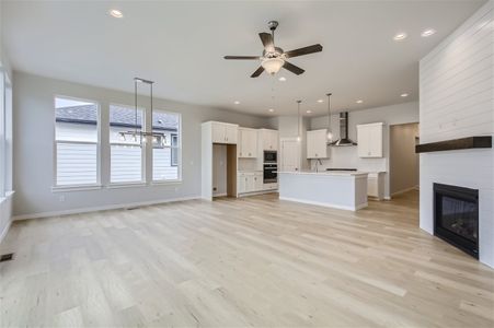 New construction Single-Family house 2128 Glean Court, Windsor, CO 80550 - photo 9 9