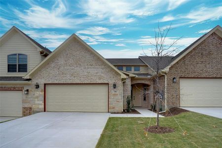 New construction Townhouse house 246 Legacy Boulevard, Weatherford, TX 76085 - photo 0