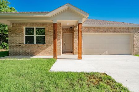 New construction Single-Family house 606 Crenshaw Street, Terrell, TX 75160 - photo 0