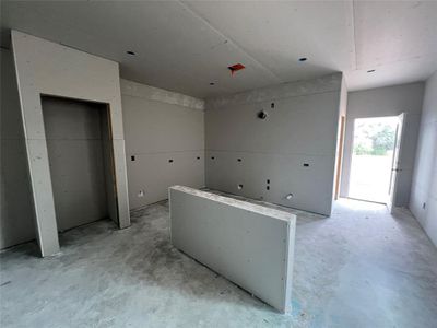 New construction Single-Family house 413 Possumhaw Ln, San Marcos, TX 78666 Enterprise Homeplan- photo 7 7
