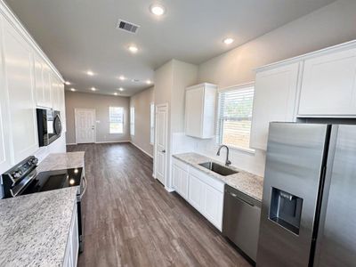 New construction Single-Family house 2116 Cedar Bend Drive, Conroe, TX 77306 - photo 1 1