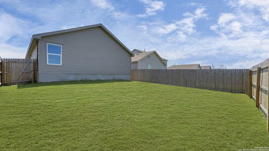 New construction Single-Family house 13919 Weir Place, San Antonio, TX 78223 - photo 15 15