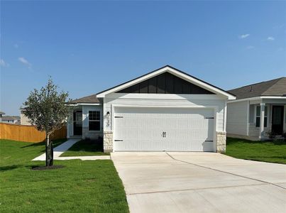 New construction Single-Family house 129 Captain Dooley Ln, Jarrell, TX 76537 Acorn- photo 0