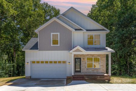 New construction Single-Family house 2130 N New Hope Road N, Gastonia, NC 28054 - photo 0