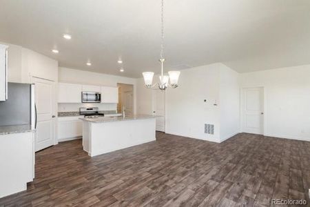 New construction Single-Family house 27505 E Byers Place, Aurora, CO 80018 CHATHAM- photo 3