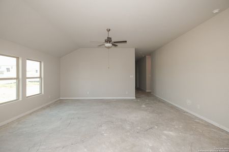 New construction Single-Family house 1105 Water Valley, Seguin, TX 78155 Ellsworth- photo 5 5