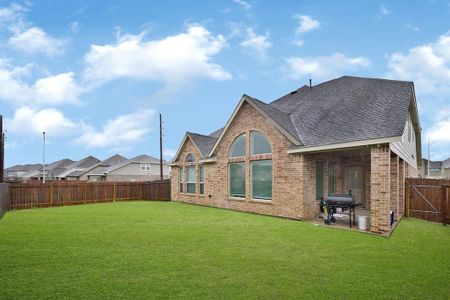 New construction Single-Family house 2602 Humble Way, Rosenberg, TX 77471 - photo 26 26