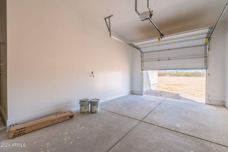 New construction Single-Family house 28211 N 213Th Drive, Wittmann, AZ 85361 - photo 27 27