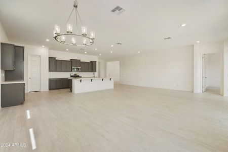 New construction Single-Family house 5533 N 193Rd Avenue, Litchfield Park, AZ 85340 Plan 2617- photo 4 4