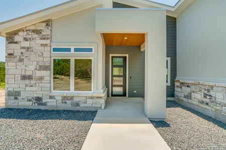 New construction Single-Family house 439 Compass Rose, Canyon Lake, TX 78133 - photo 40 40