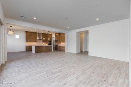 New construction Single-Family house 7566 W Gelding Drive, Peoria, AZ 85381 - photo 8 8