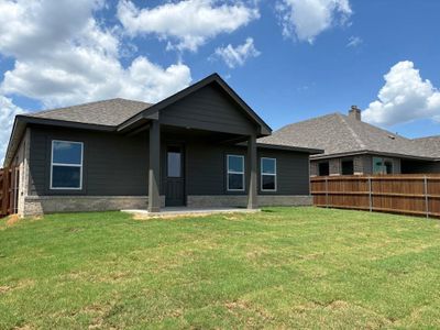 New construction Single-Family house 3526 Austin Street, Gainesville, TX 76240 Basswood- photo 13 13