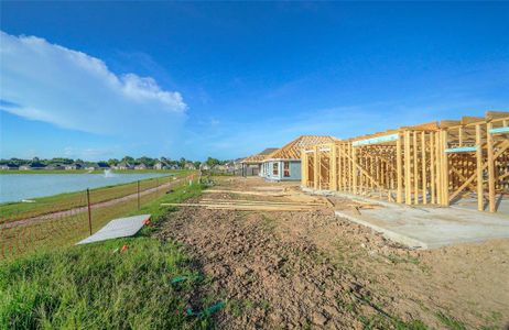 New construction Single-Family house 315 Riesling Drive, Alvin, TX 77511 The Brighton- photo 13 13