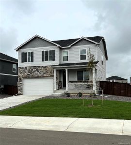 New construction Single-Family house 312 Bluebird Road, Johnstown, CO 80534 - photo 0 0