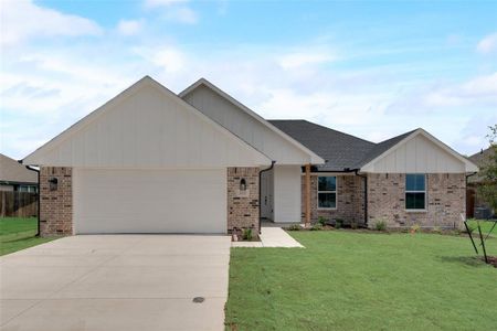New construction Single-Family house 315 Cherry Point Drive, Palmer, TX 75152 - photo 1 1