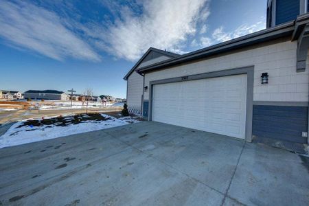 New construction Multi-Family house 330 High Point Drive, Longmont, CO 80504 - photo 41 41