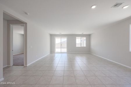 New construction Single-Family house 24549 W Hilton Avenue, Buckeye, AZ 85326 Plan 7- photo 6 6
