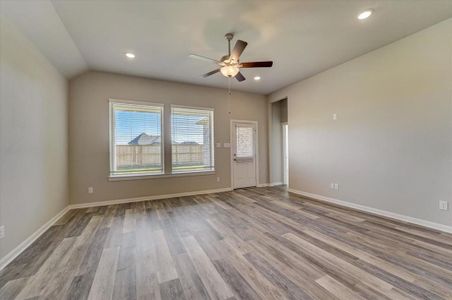New construction Single-Family house 549 Red Eyed Vireo Court, Magnolia, TX 77354 - photo 2 2