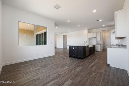 New construction Single-Family house 4409 W Deer Hollow Lane, Phoenix, AZ 85087 - photo 14 14