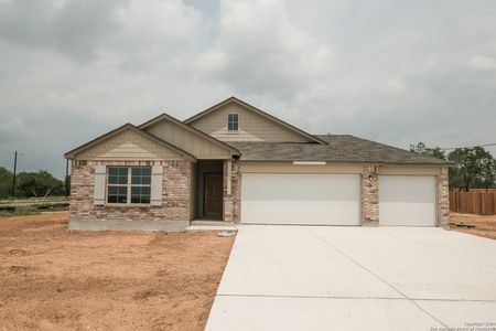 New construction Single-Family house 113 Cheyenne Dr, Floresville, TX 78114 Kingsley- photo 13 13