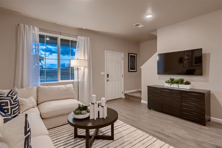 New construction Single-Family house 2373 Harlequin Place, Johnstown, CO 80534 - photo 9 9