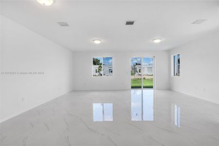 New construction Townhouse house 22537 Sw 125 Ave, Unit B, Miami, FL 33170 - photo 5 5