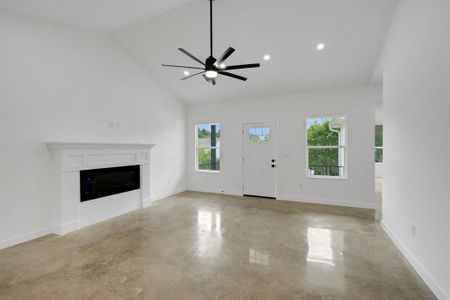 New construction Single-Family house 114 Ori Ct, Bastrop, TX 78602 - photo 8 8