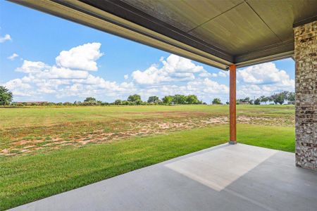 New construction Single-Family house 1008 Katie Court, Reno, TX 76020 - photo 6 6