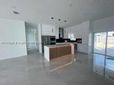 New construction Single-Family house 5265 Northeast 20th Avenue, Pompano Beach, FL 33064 - photo 8 8