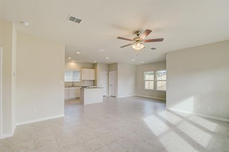 New construction Single-Family house 707 Stampede Road, San Marcos, TX 78666 - photo 10 10