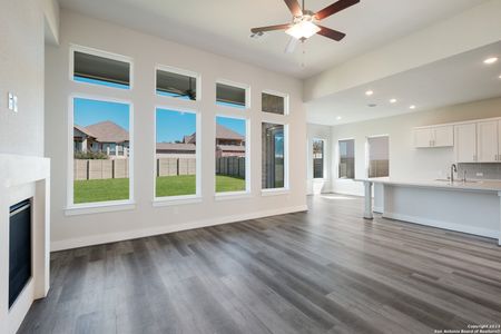 New construction Single-Family house 648 Vale Ct, New Braunfels, TX 78132 Driftwood- photo 14 14