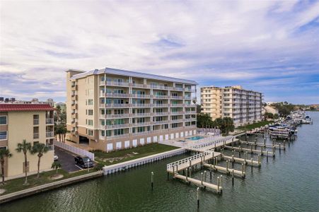 New construction Condo/Apt house 125 Island Way, Unit 302, Clearwater, FL 33767 - photo 38 38